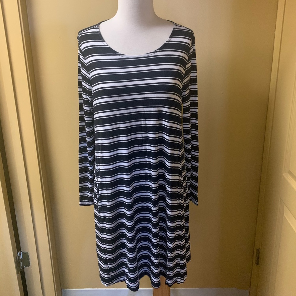 NWT mudpie Dress size medium